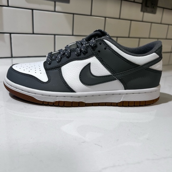 Nike Dunk Low GS ‘Reflective Grey’ Y6 - Picture 3 of 13